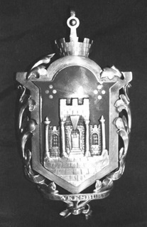Close up of Mayoral Chain